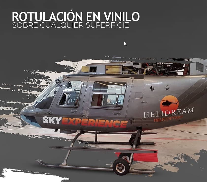 Helicóptero rotulado con vinilo para Helidream Sky Experience